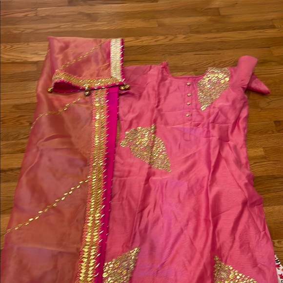 Beautiful set for Diwali ❤️ - Picture 4 of 10